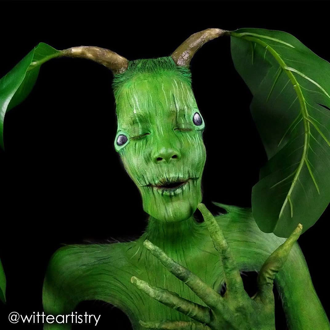 Mehron Makeup CreamBlend Stick | Face Paint, Body Paint, & Foundation Cream Makeup | Body Paint Stick .75 oz (21 g) (Green)