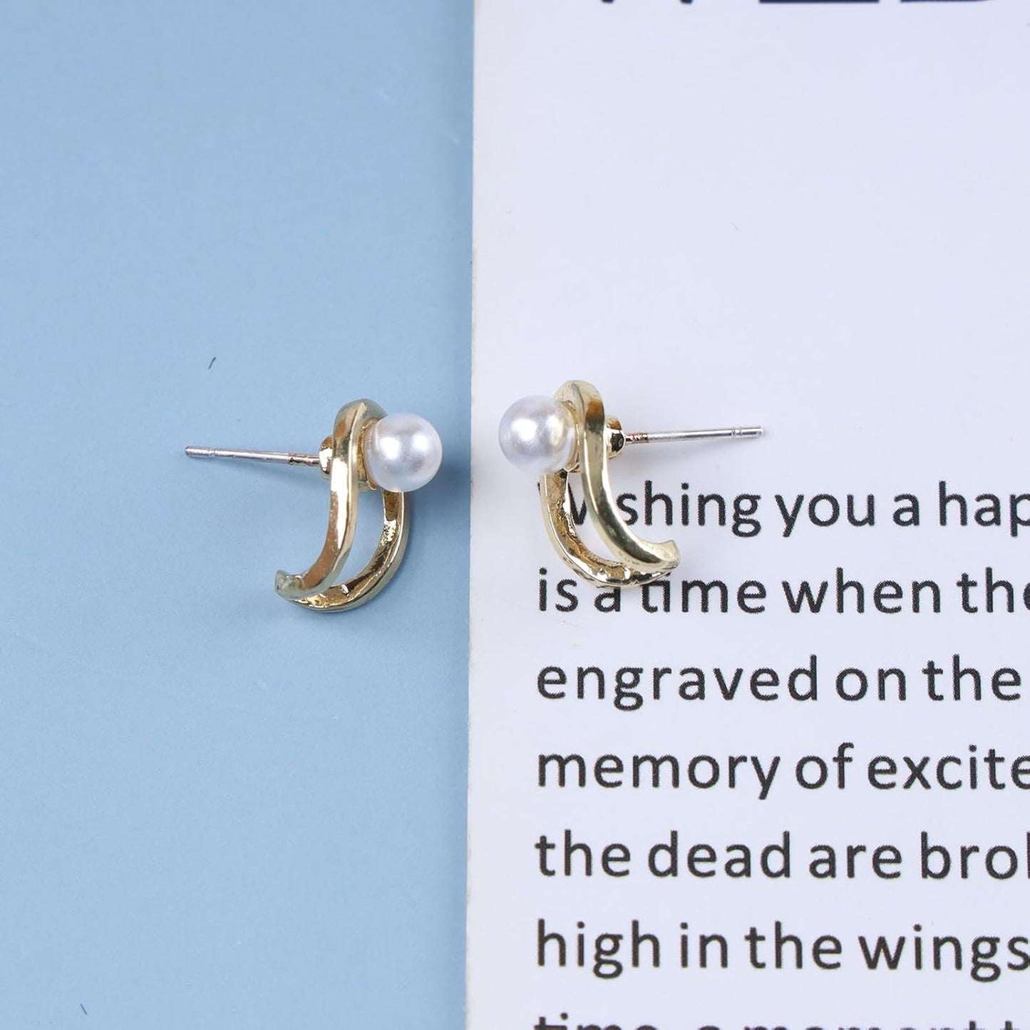 Vintage Pearl Claw Earrings Pearl Claw Stud Earrings Gold Circle Earrings Minimal Pearl Earrings Jewelry for Women