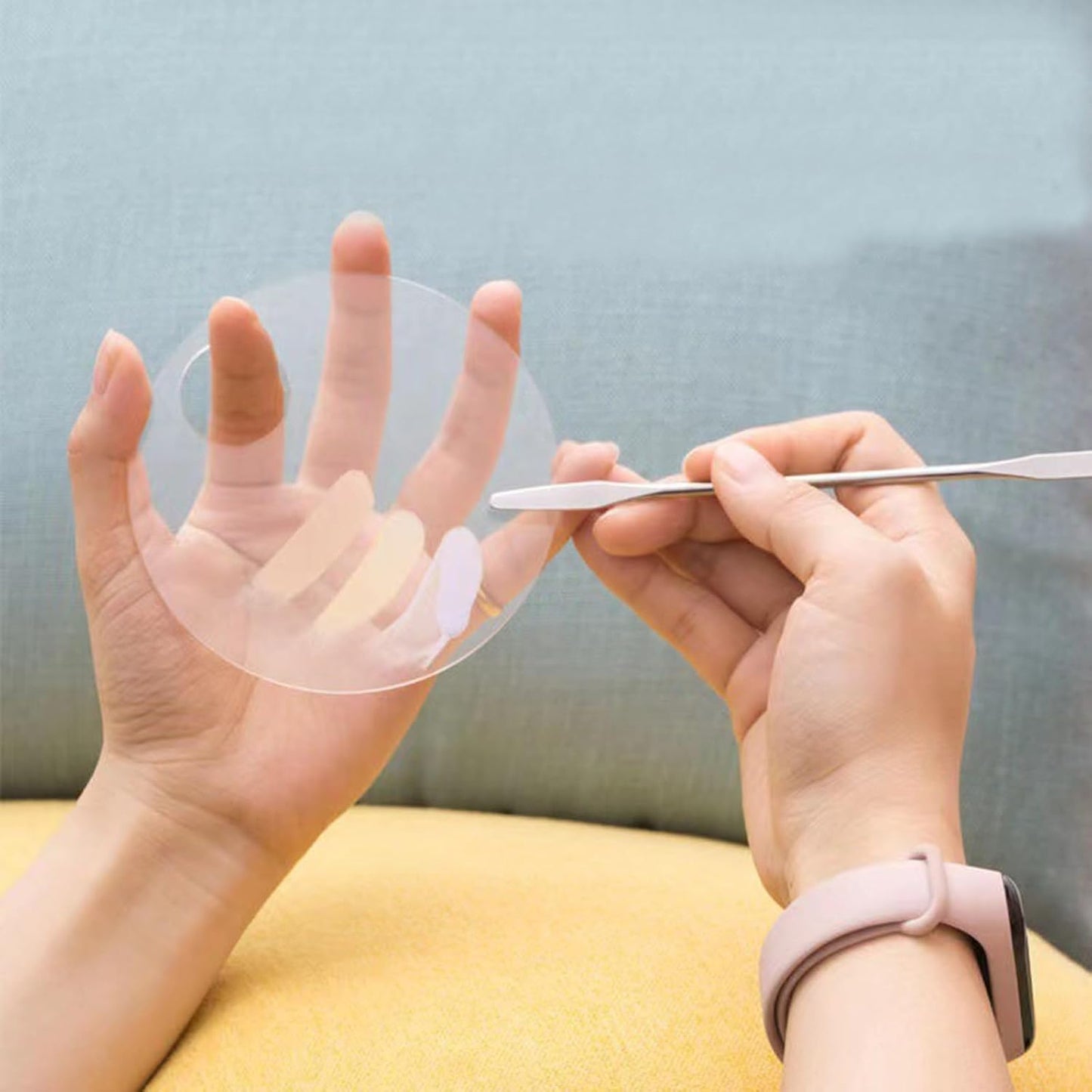 6 Pcs Makeup Mixing Palette Makeup Palette Tray Foundation Mixing Palette Acrylic Palette Foundation Palette Included Makeup Spatula Tool for Foundation Pigment Blending (White)