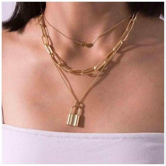 Punk Layered Heart Choker Necklace Gold Lock Pendant Necklace Chunky Paper Clip Chain Necklace Vintage Statement Necklace Chain Jewelry for Women and Girls Gift