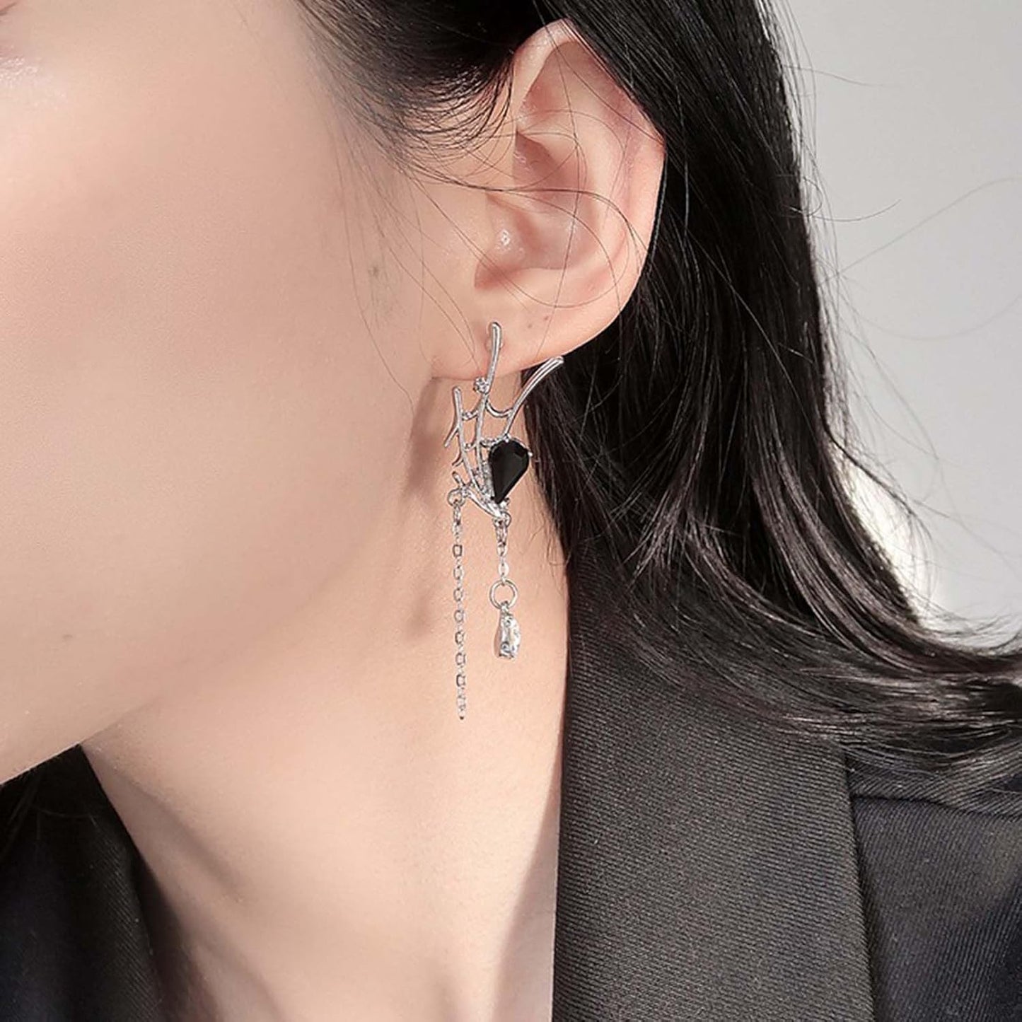 Gothic Spider Web Drop Earrings Teardrop Crystal Dangle Earrings Silver Long Cz Chain Earrings Spiderweb Halloween Earrings Jewelry for Women