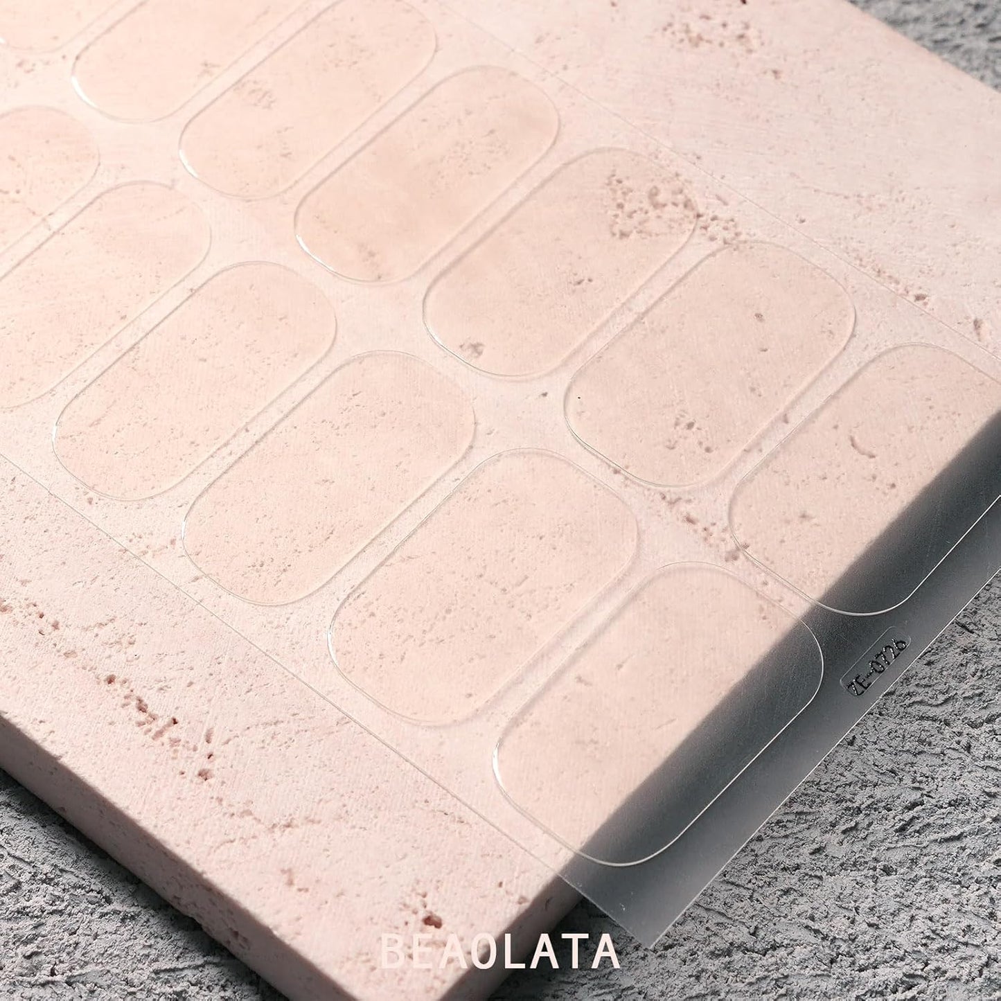 Nail Polish Strips, 32PCS Salon Quality Wraps, Long Lasting Gel Nail Stickers for Women Easy Apply& Remove (Crystal Clear Shadow)