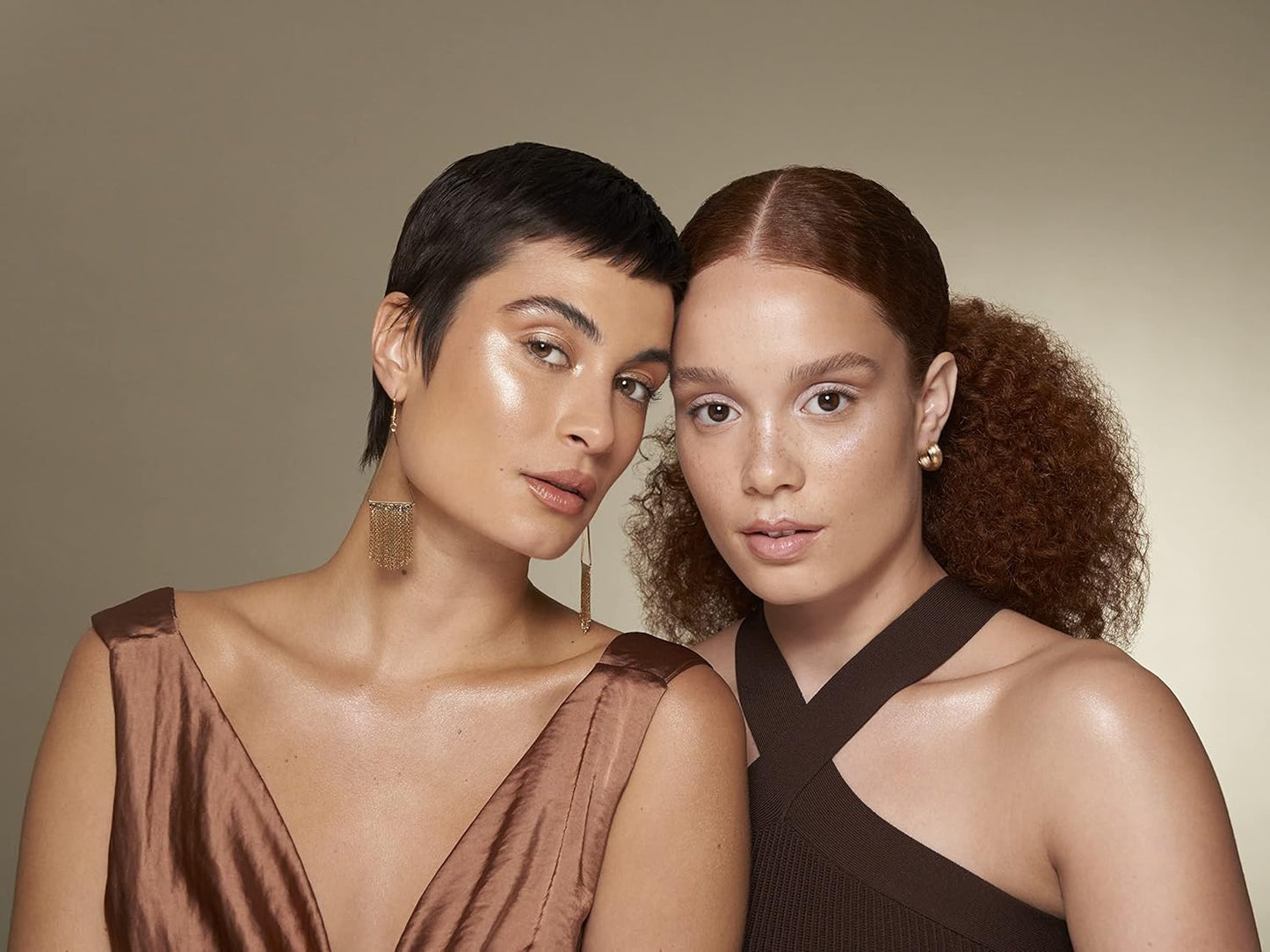 Cover FX Luminous Tinted Moisturizer - Medium - Hydrating Lightweight Glow - Light Coverage - Prebiotic and Probiotic Enriched Formula - All Skin Types - 1 Fl Oz